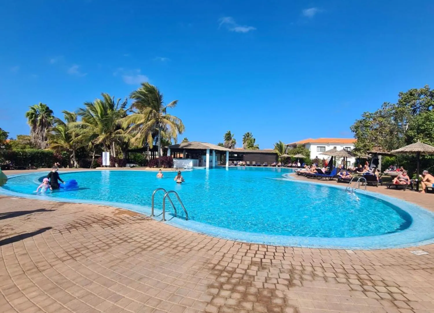 Unique Poolside Apartment Santa Maria
